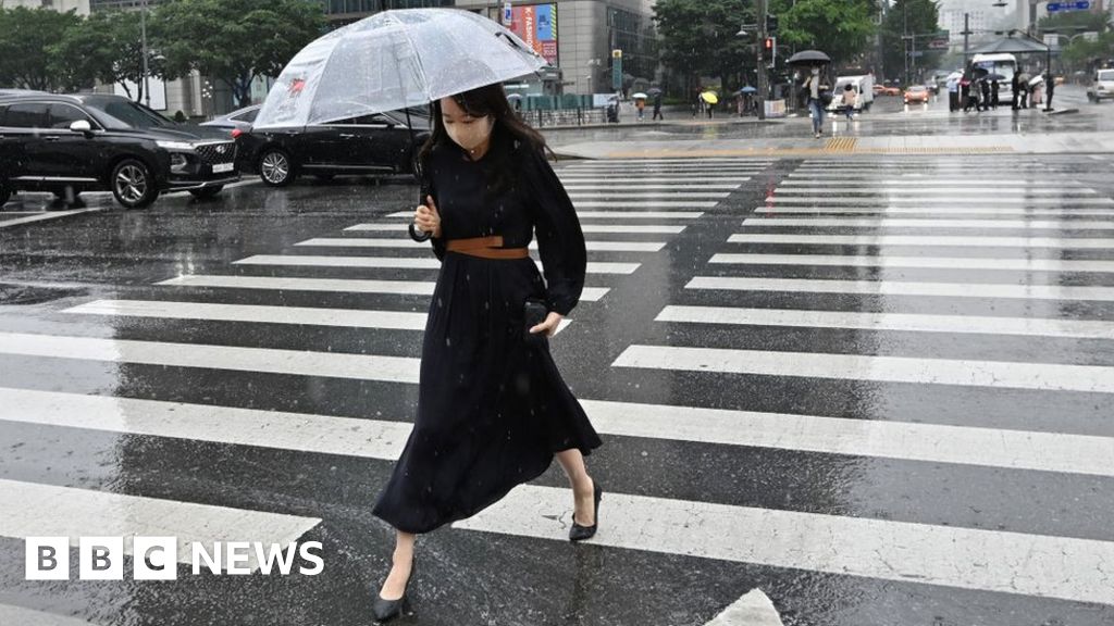 Coronavirus South Korea Falls Into Recession As Exports Slump Coronavirus South Korea Falls Into Recession As Exports Slump