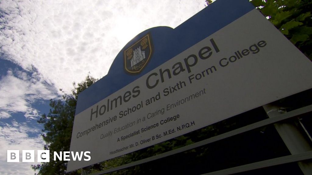 Coronavirus Face masks compulsory at Holmes Chapel school