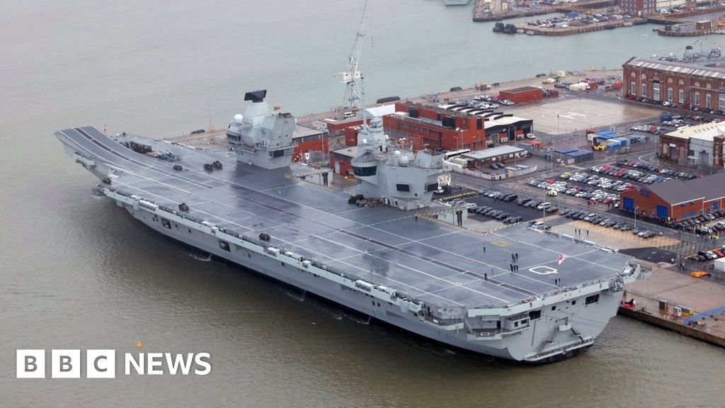 Coronavirus: HMS Queen Elizabeth will remain in Portsmouth for the crew-test