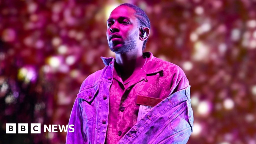 Kendrick Lamar Wins Pulitzer Prize For Music Bbc News