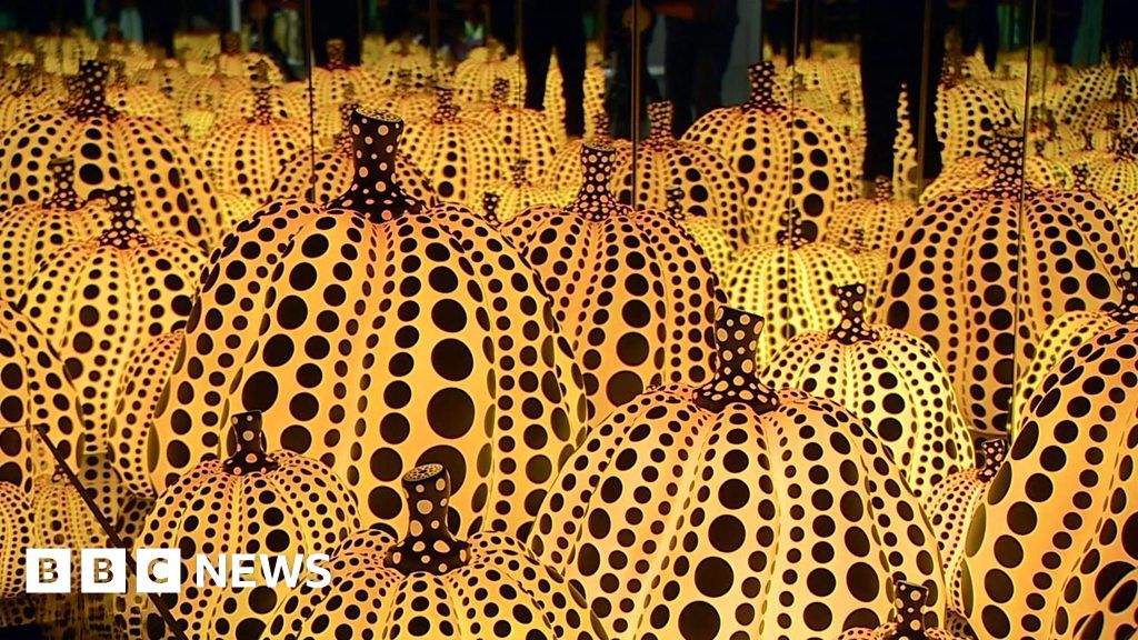 Yayoi Kusama: Inflatable polka dot art goes on display - BBC Newsround