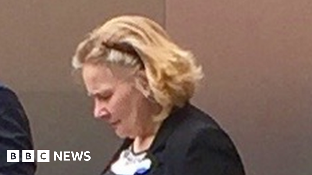 Solicitor admits drinkdriving and is banned for three years BBC News