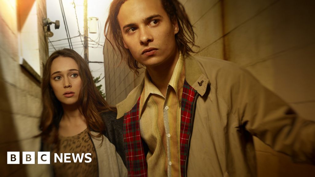 Fear The Walking Dead Breaks Us Cable Record Bbc News