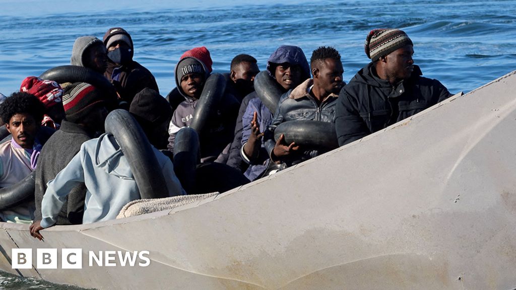 Migrant boats in the Mediterranean: why do so many people die?