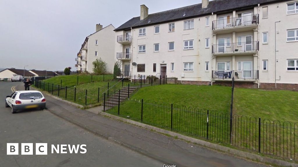 Attempted murder probe over Dumbarton stabbing BBC News