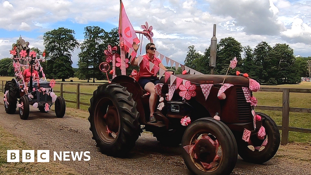 Pink Ladies’ Tractor Road Run helps breast cancer research