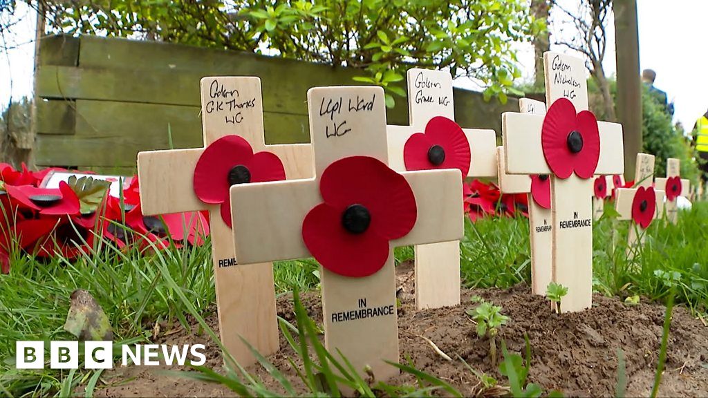 Armistice Day Wales falls silent to remember the fallen BBC News