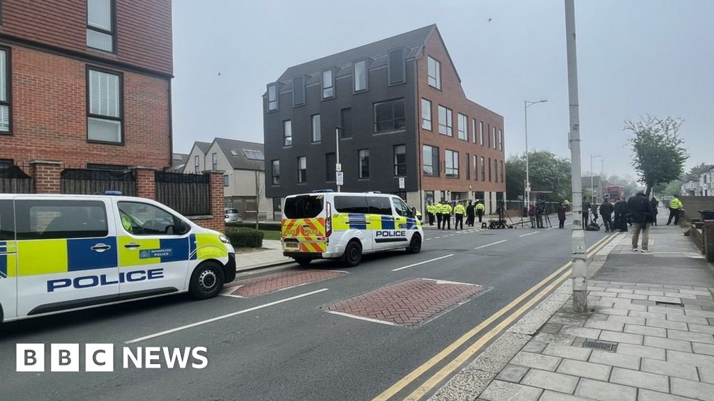 Police presence remains in Hainault after stabbing