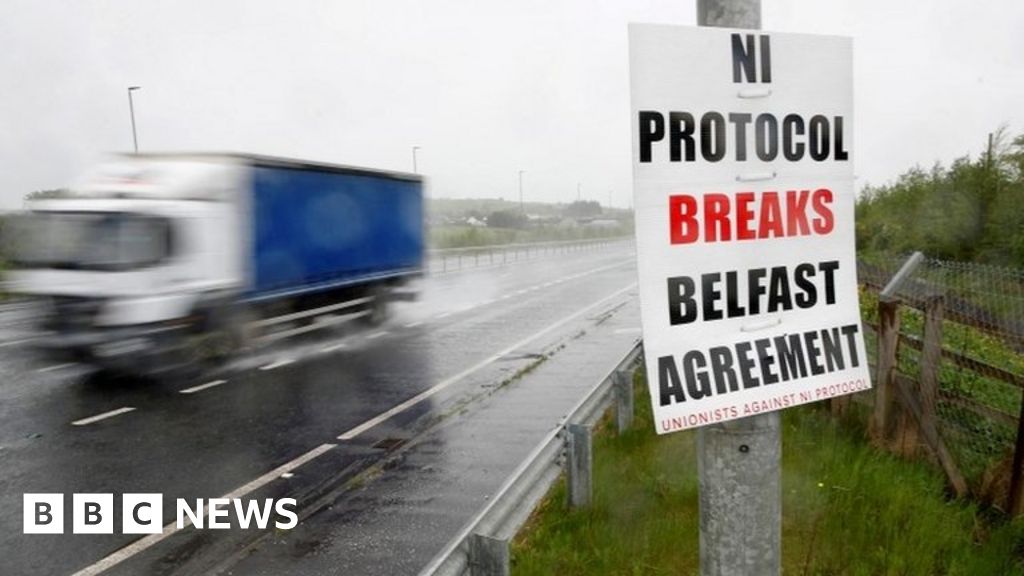 Northern Ireland: UK and EU's row risks Western unity, top US official warns