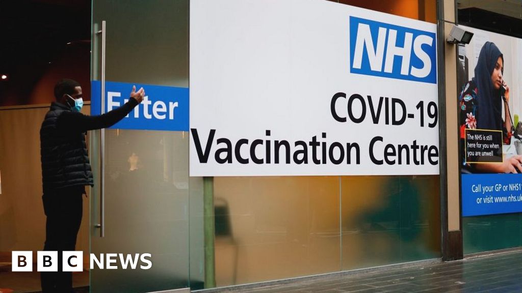 Covid: Ethnicity vaccine gaps in over-70s