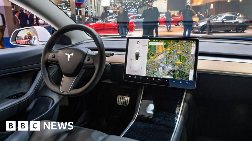Tesla Touchscreen Wiper Controls Land Driver With Fine After Crash - roblox entry point controls