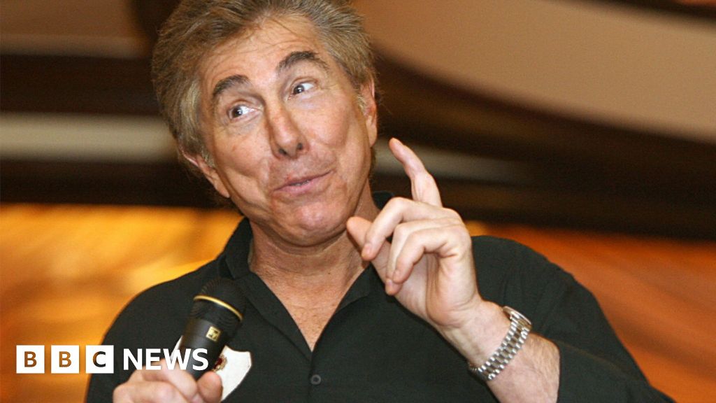 Las Vegas casino magnate Steve Wynn denies abusing employees