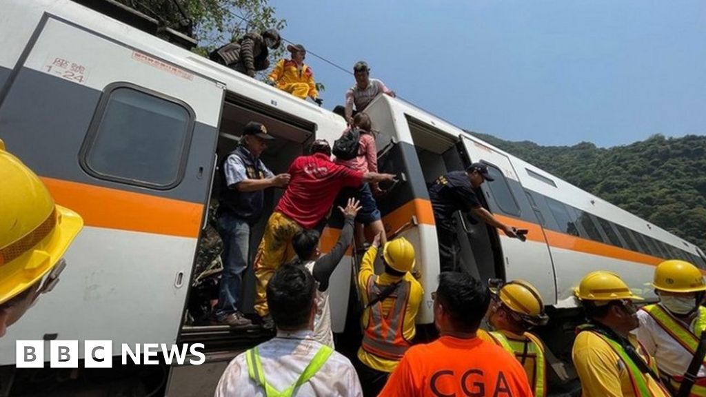 Taiwan: Dozens killed as train crashes and derails in tunnel