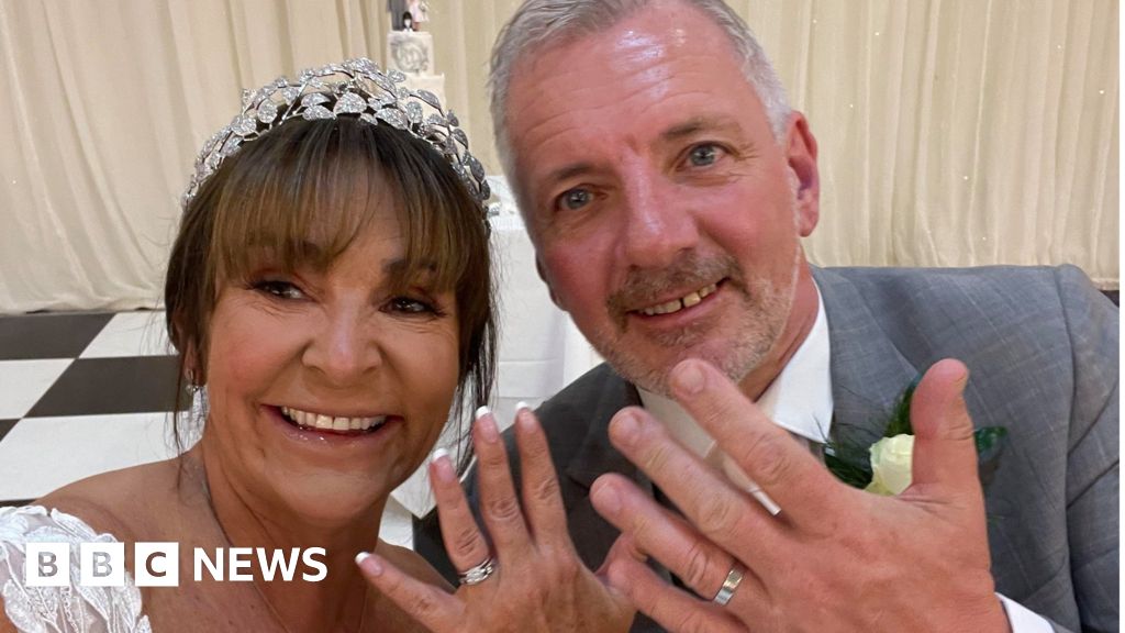 Australia helicopter collision Couple killed in crash named NEWSFeed GY