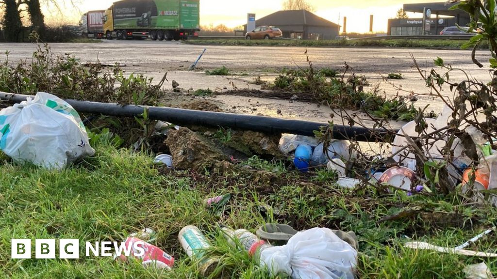 A1 littering leaves South Kesteven Council with £60k bill 