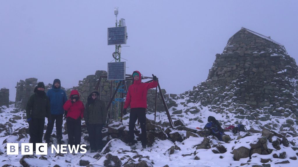 Ben Nevis gets automatic weather station BBC News