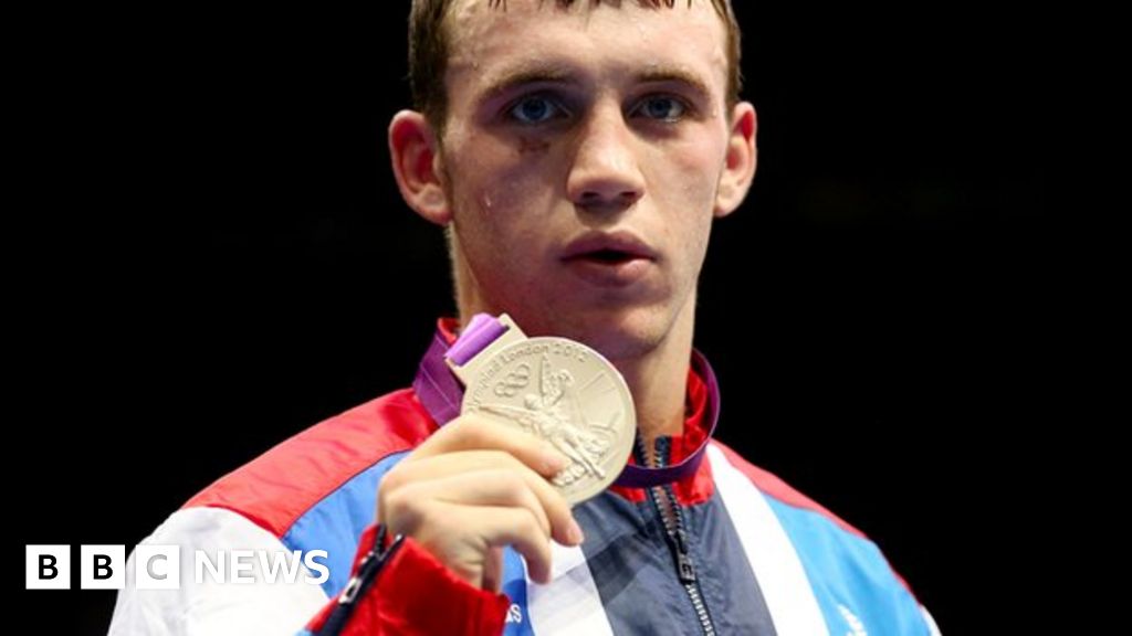 Boxer Fred Evans Gets Suspended Jail Term Over Pub Attack Bbc News