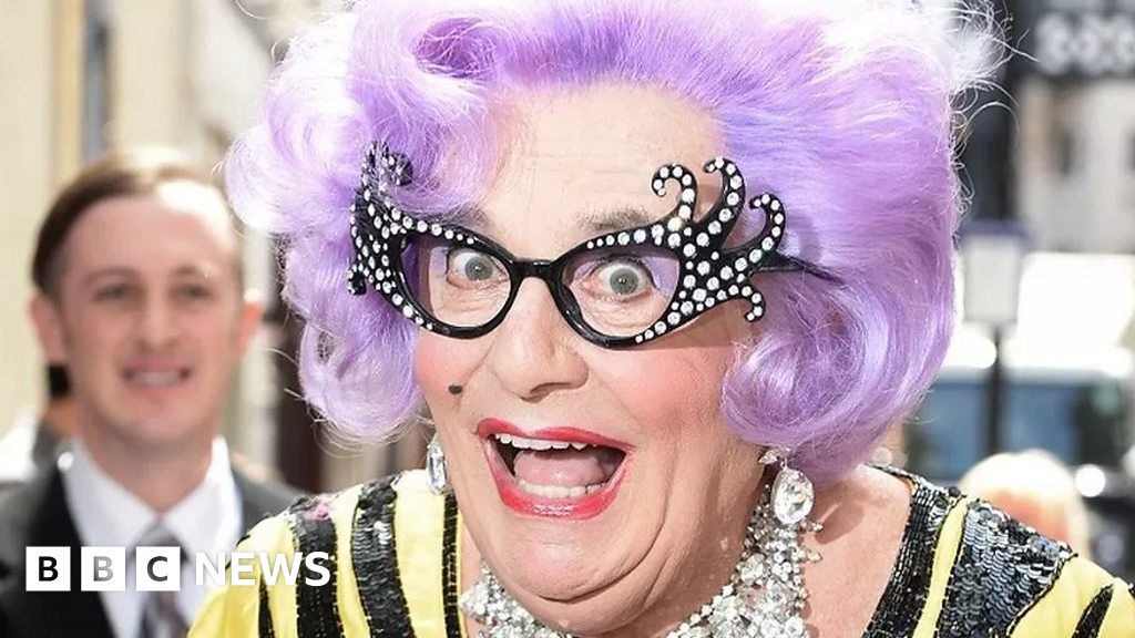 Dame Ednas Funniest Moments In 60 Seconds Bbc News 