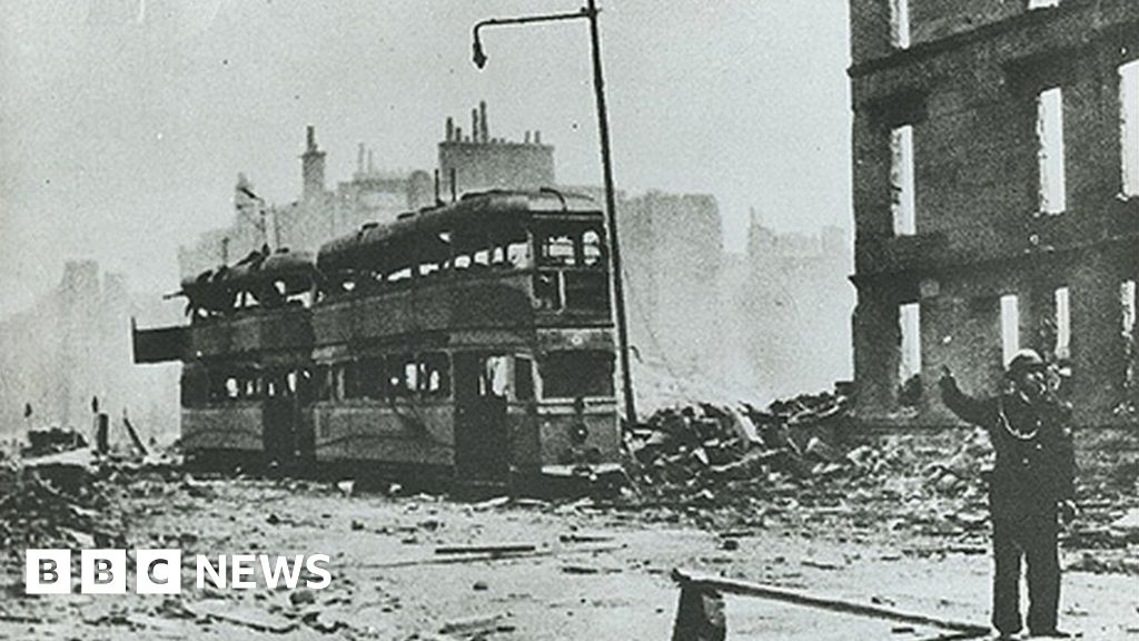 Services Remember Clydebank Blitz On 75th Anniversary - BBC News