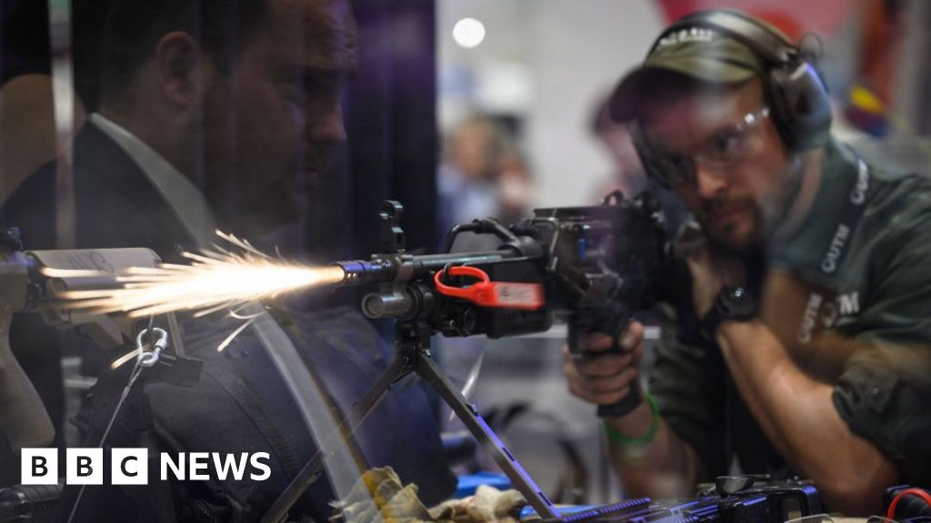 London arms fair DSEI attended by Welsh government