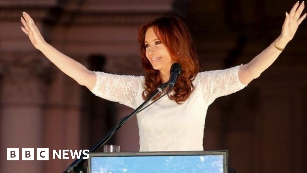 Argentina's Cristina Fernandez De Kirchner Exits In Handover Spat - BBC ...