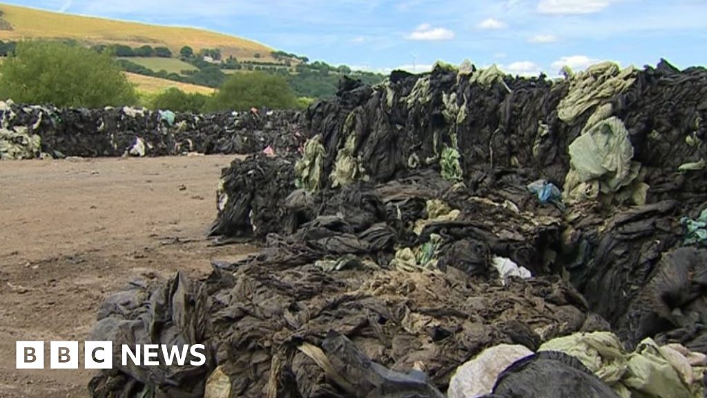 farmers-consider-burning-or-burying-plastic-waste
