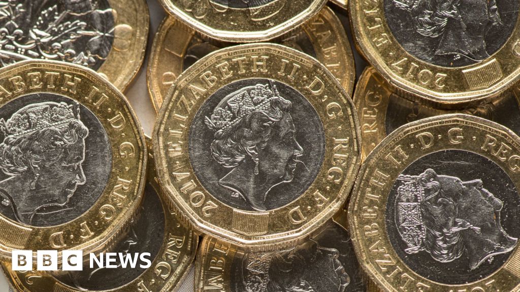 Queen Elizabeth II Coins that are a pocketful of history BBC News