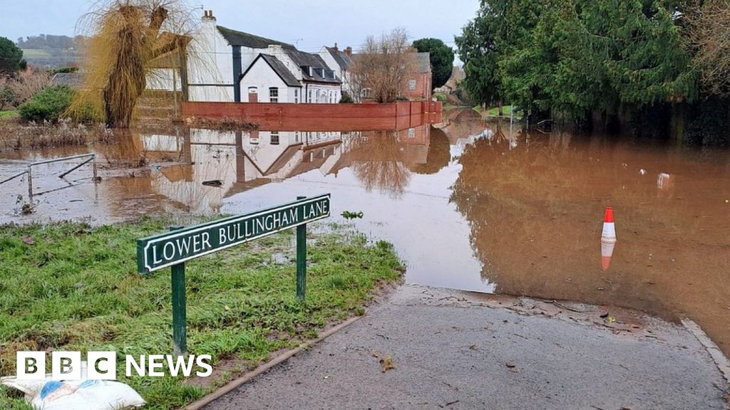 Plans for 500 homes in Hereford continue despite flood risk 