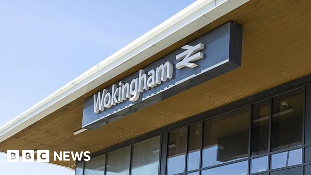 Wokingham council tax to double after one year for empty homes BBC News
