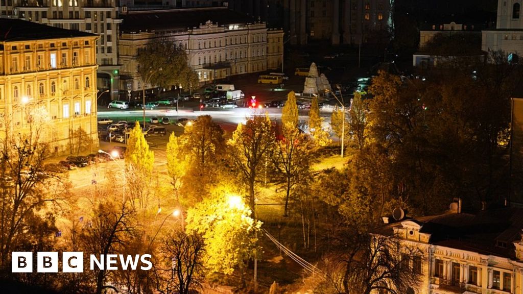 Night walking in Kyiv amid Ukrainian power cuts