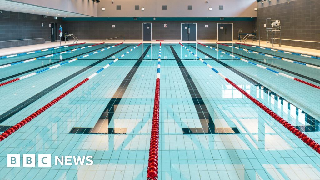 Frustration as new pool closes weeks after opening