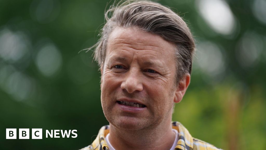 Jamie Oliver Plans Pop-Up Bakery at Essex Estate