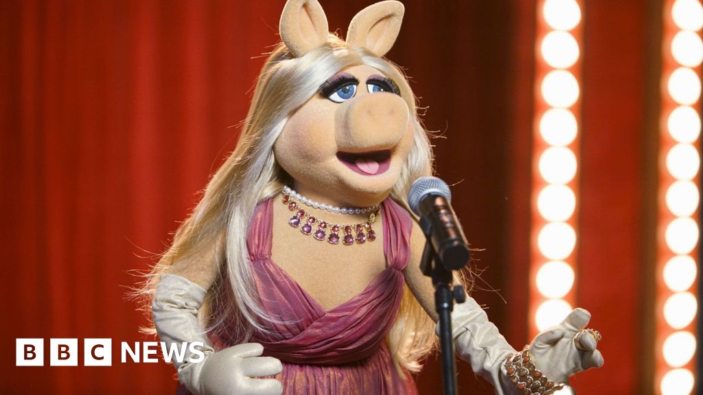 Miss Piggy Takes Center Stage: Jennifer Lawrence and Emma Stone's Bold New Venture