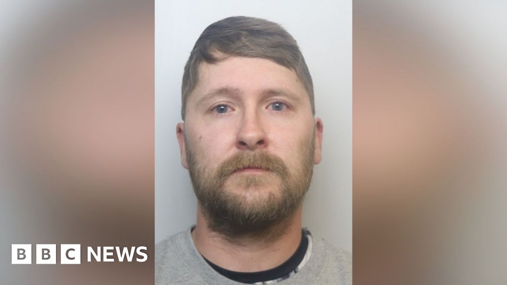 bbc.co.uk - Duncan Leatherdale - Scholes man jailed after admitting terrorism offences