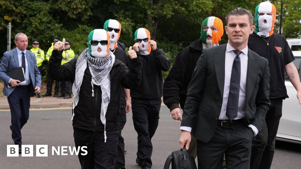 Kneecap rapper's terror case thrown out