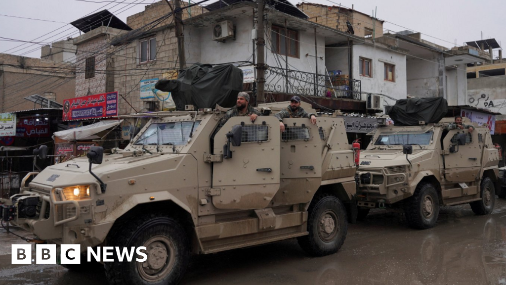 Сирийските войски воюващи срещу кюрдските сили в североизточна Сирия превзеха