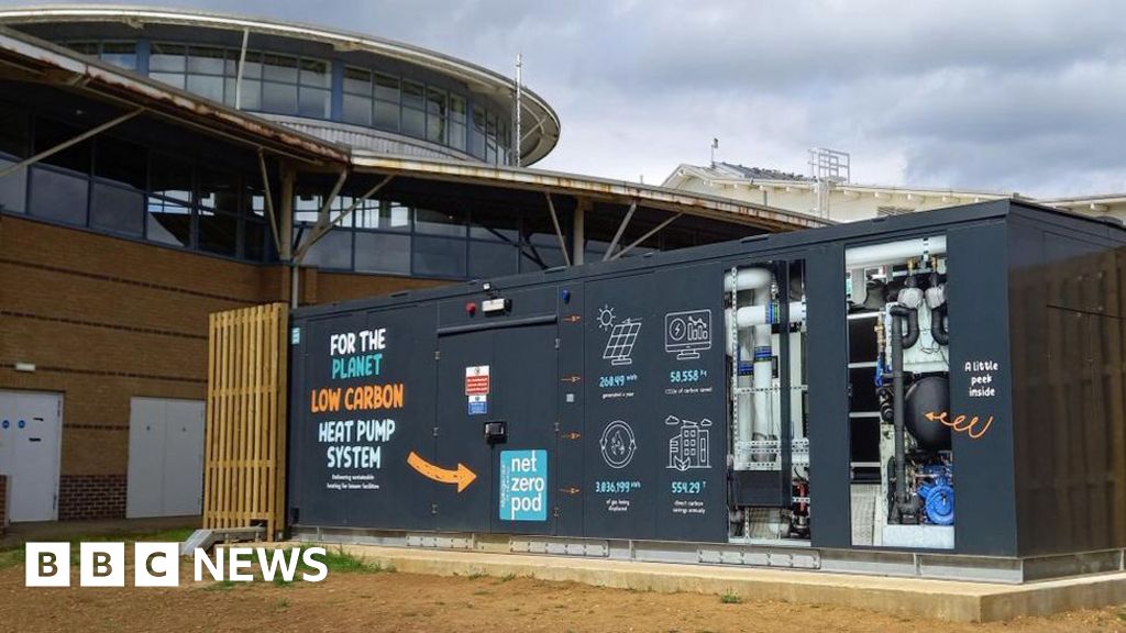 bbc.co.uk - Stuart Harratt - Grantham leisure centre gets &pound;4m renewable energy plant