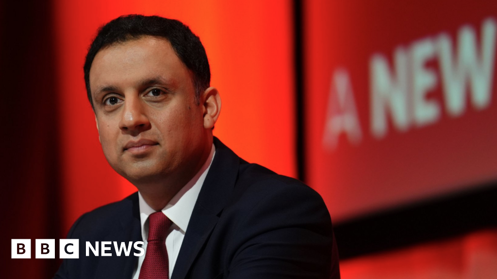 Who is Anas Sarwar? The Scottish Labour leader returning to UK politics