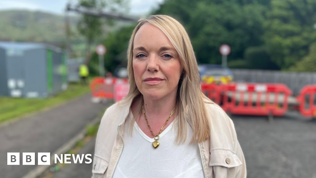 Evacuated residents will not return until 'at least Thursday'