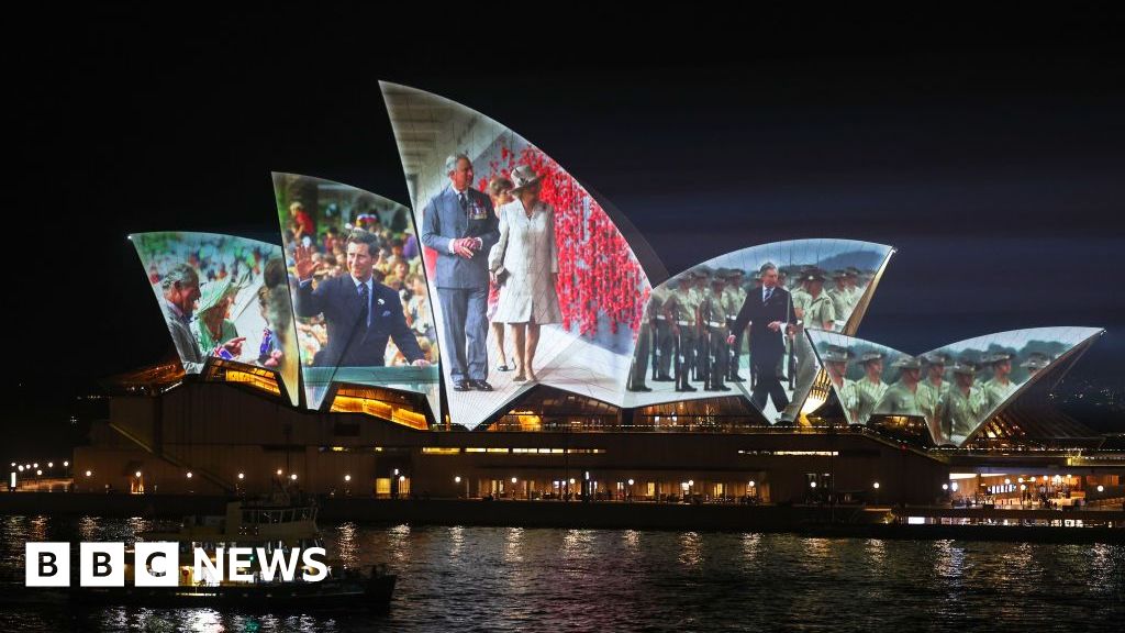 De koning en de koningin werden tijdens hun Australische tournee begroet met een lichtshow