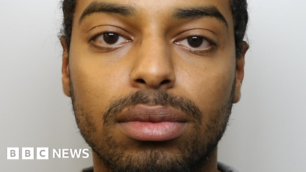 Man who stabbed 'peacemaker' to death jailed