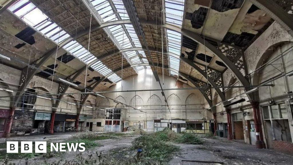 bbc.co.uk - Alex McIntyre - People urged to have say on Burslem market hall's future