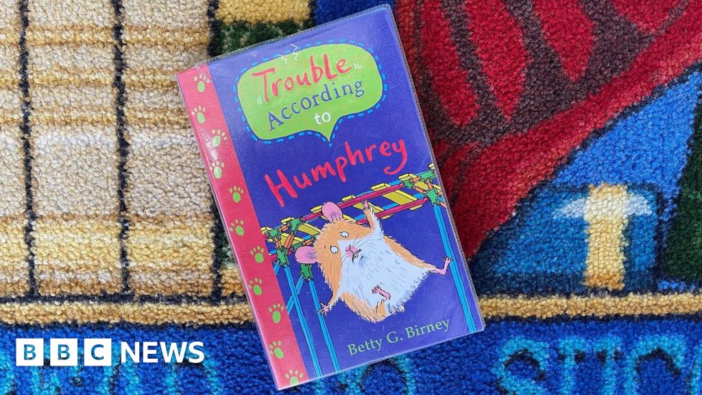 Cornwall libraries remove Humphrey books over phishing web links