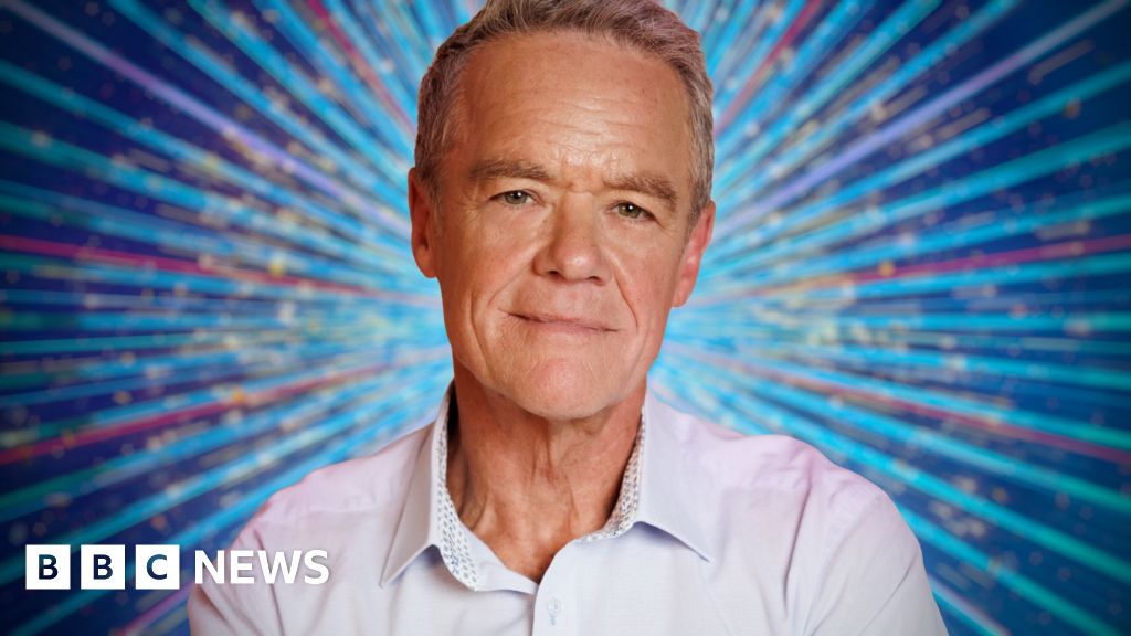 Neighbours star Stefan Dennis joins Strictly line-up
