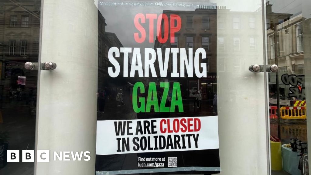 AI Generated Newscast About Lush's Bold Protest Against Gaza Starvation!