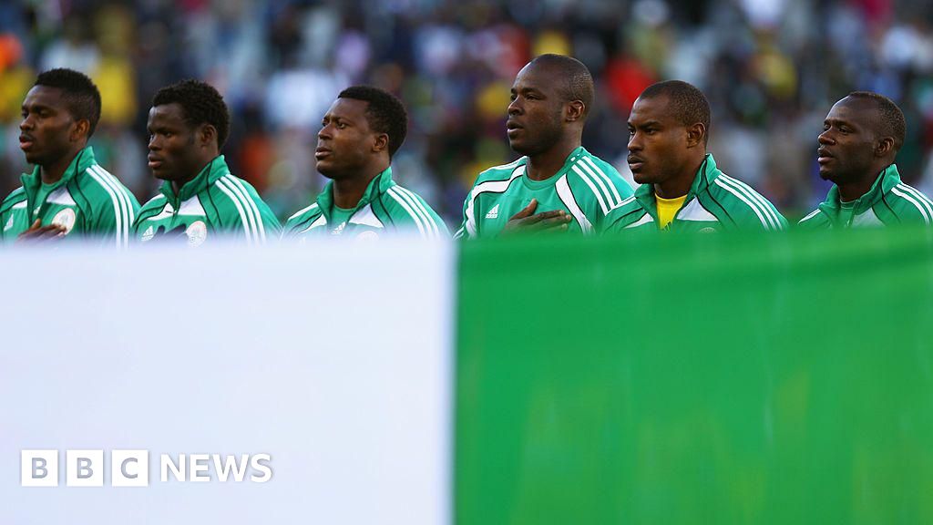 Някои нигерийци изразиха възмущение след националният химн на страната беше
