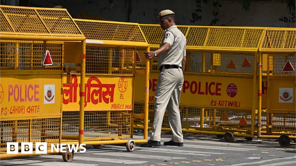 Полицията в Индия нахлу в домовете на няколко видни журналисти