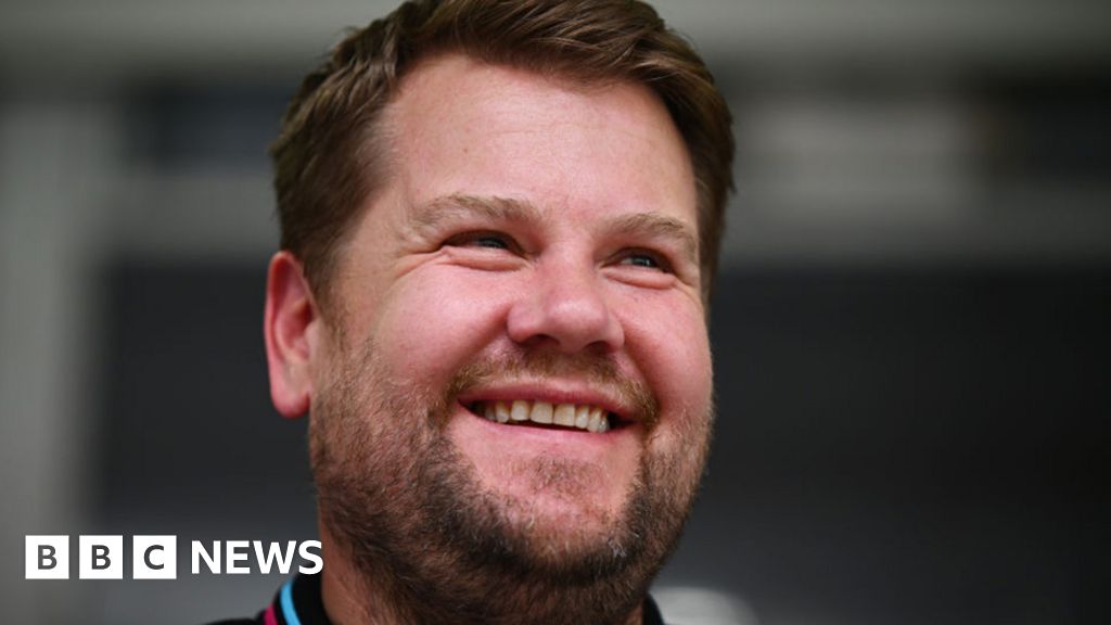 James Corden and Ricky Gervais: Can you steal a joke? - BBC News