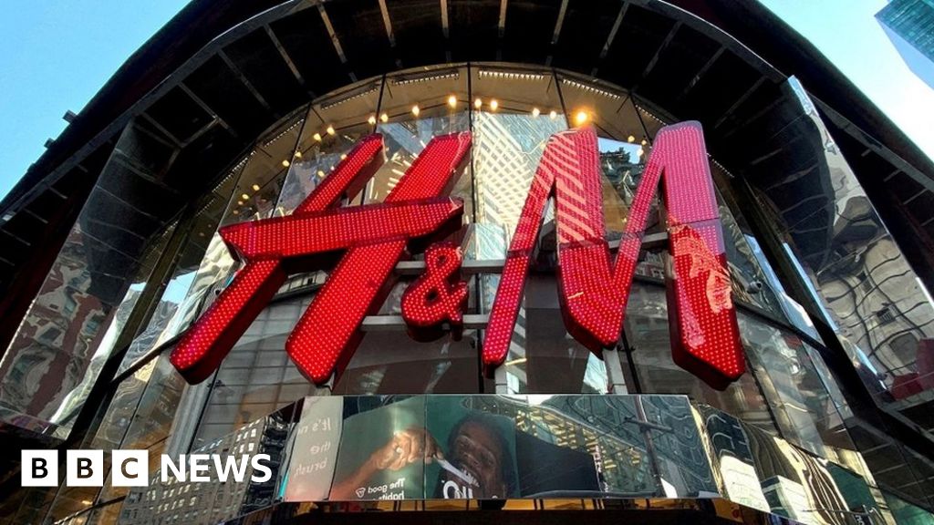 H&M pulls school uniform ad as retailer is accused of 'sexualising' young  girls with - LBC