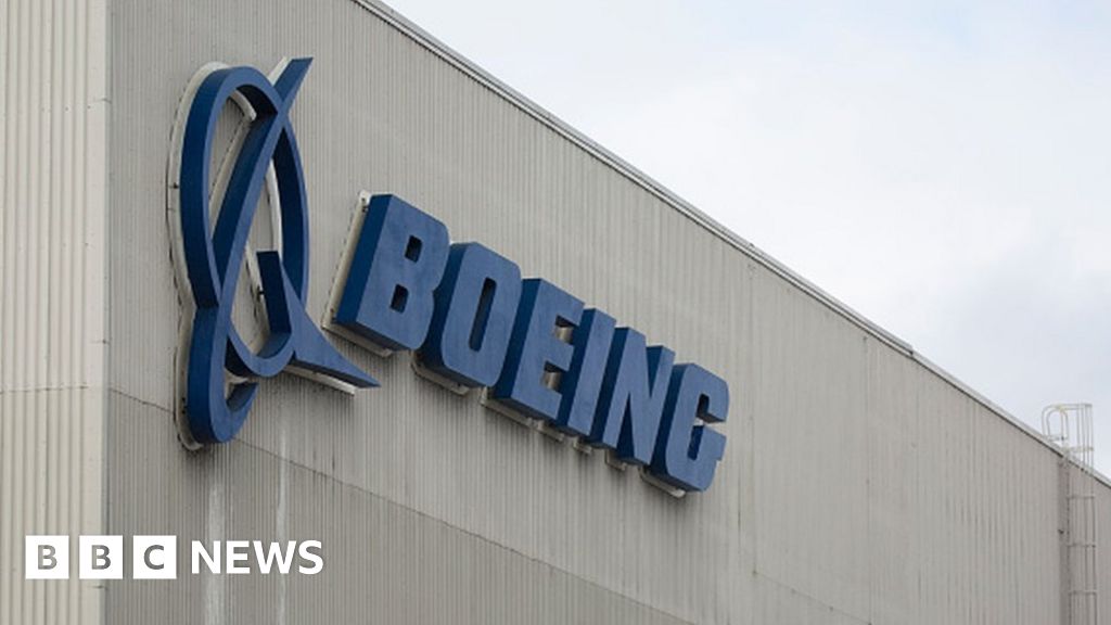 Boeing 737 NG: US regulator orders inspections into cracks